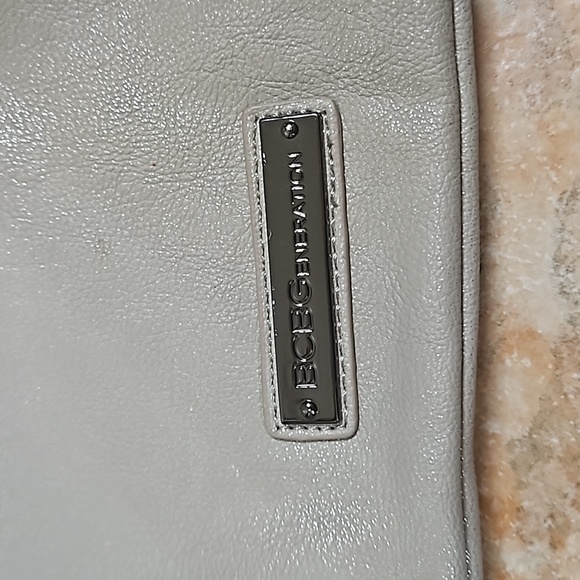 BCBGeneration Clutch Handbag NWOT - Picture 4 of 5